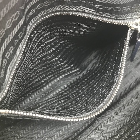 Prada BLACK Shoulder Bag SPAZZOLATO Logo - Picture 12 of 13